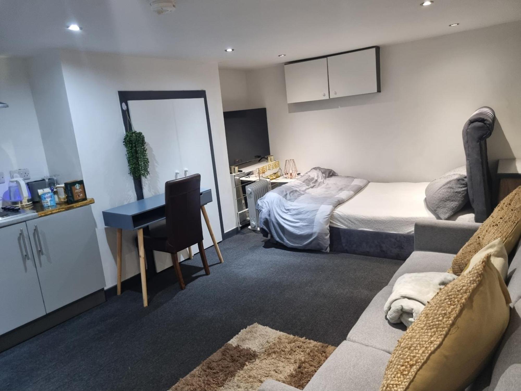 Apartament A Cosy Deluxe Size Studio With Queen Size And Sofa Bed Leeds  Zewnętrze zdjęcie