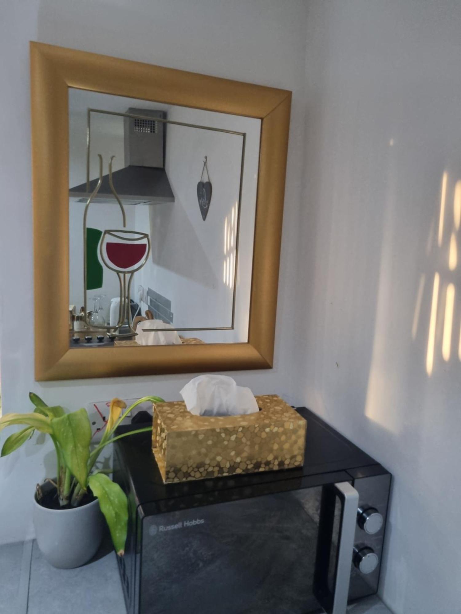 Apartament A Cosy Deluxe Size Studio With Queen Size And Sofa Bed Leeds  Zewnętrze zdjęcie