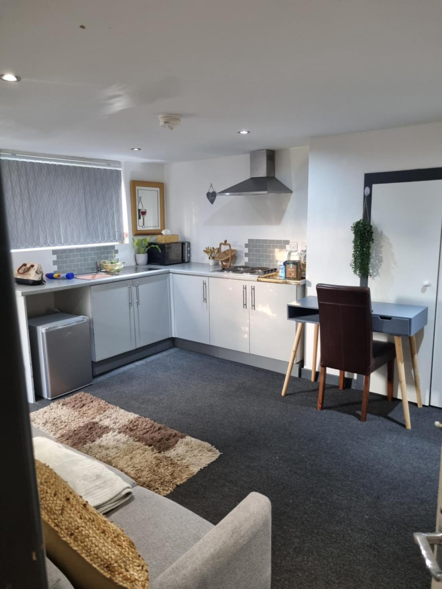 Apartament A Cosy Deluxe Size Studio With Queen Size And Sofa Bed Leeds  Zewnętrze zdjęcie